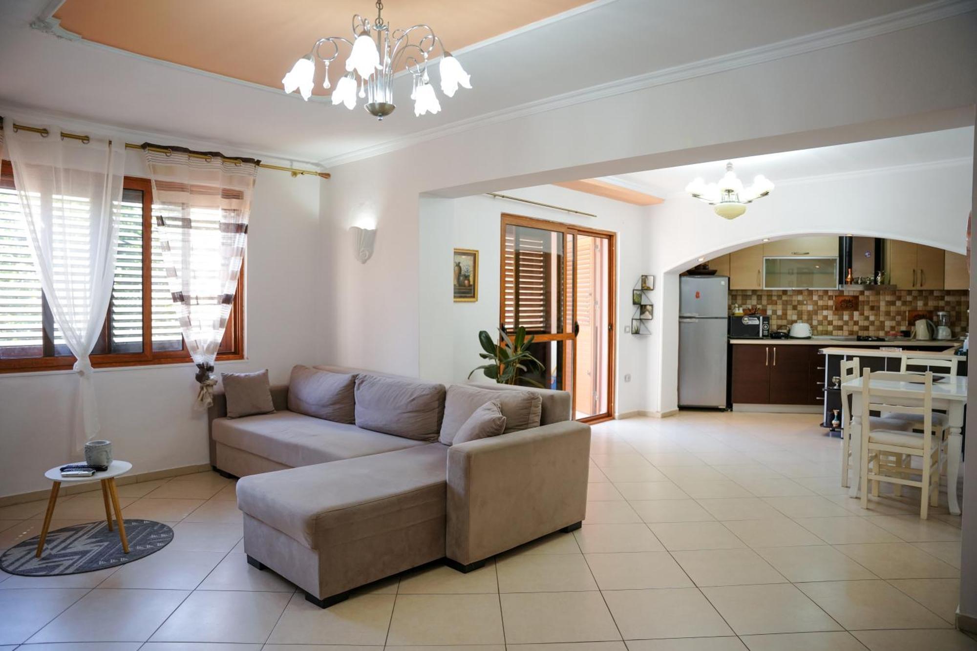 Tirana Centre Lions Gate 1 Apartment Esterno foto